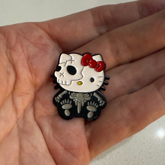HELLO KITTY Skeleton Badge Pin - Picture 2 of 5